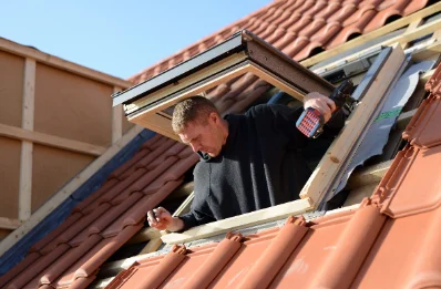 Pose de fenêtres de toit Velux à Cuzance